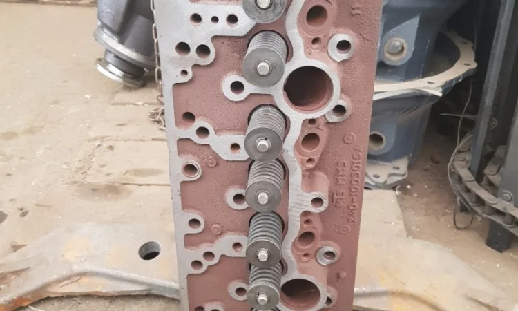 Головка блока цилиндров Д-240.243 МТЗ-80 в сборе - фото № 1