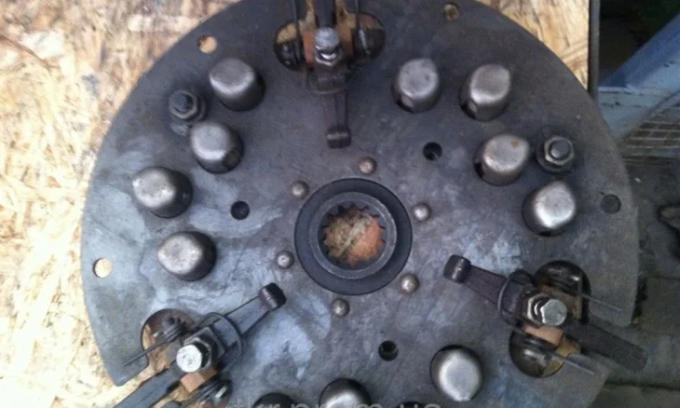 Корзина сцепления Т-25 новая - фото № 1