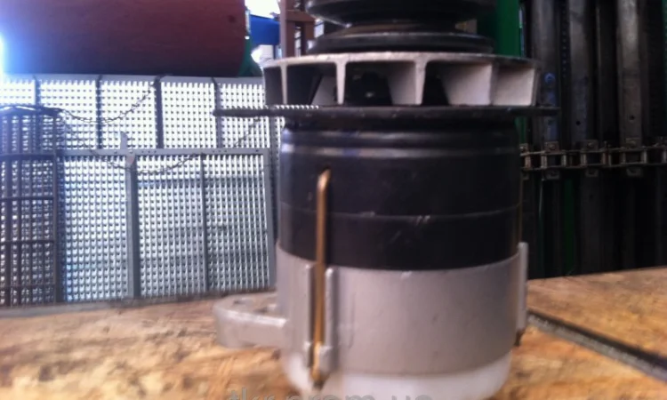 Генератор Д-240.243 МТЗ-80.82 14В 700Вт Г464.3701 - фото № 1