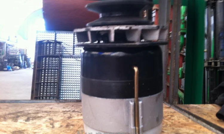 Генератор ЮМЗ, Д-65 14В 700Вт Г460.3701 - фото № 1