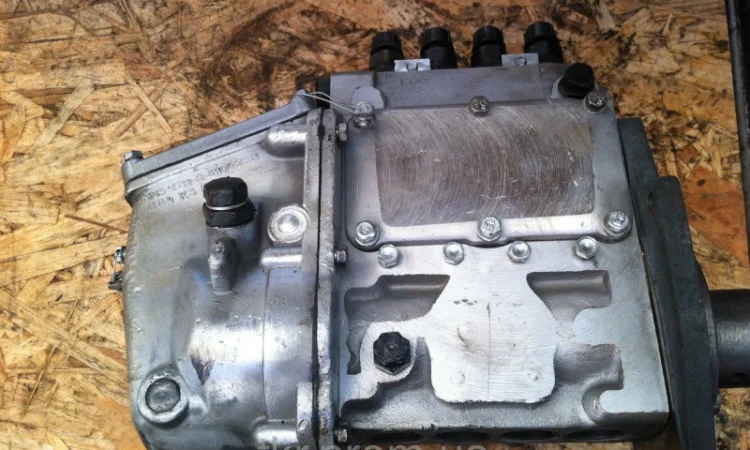 Топливный насос ТНВД МТЗ-80 - фото № 1