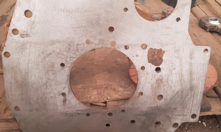 Лист задний под стартер МТЗ - фото № 1