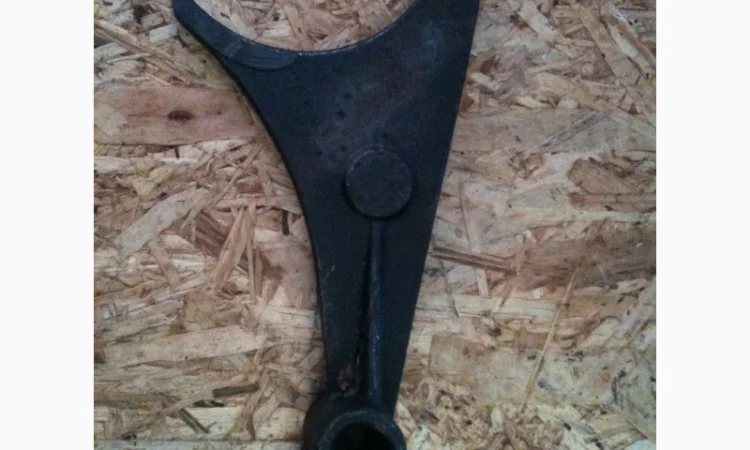 Вилка Т-150 включения заднего хода - фото № 2