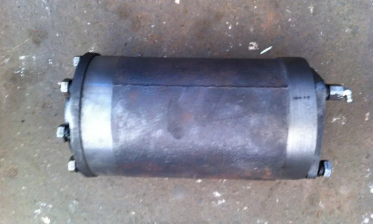 Опора задняя Т-150 без вала (конфета) - фото № 1