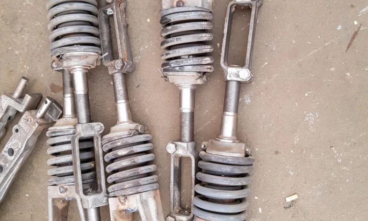 Тяга верхняя(винт центральный) Т150 - фото № 1