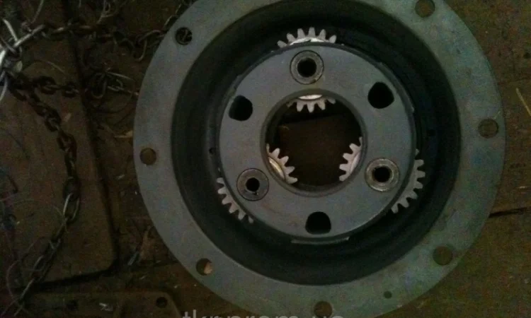 Водило Т 150К на трактор Т-150 ХТЗ - фото № 1