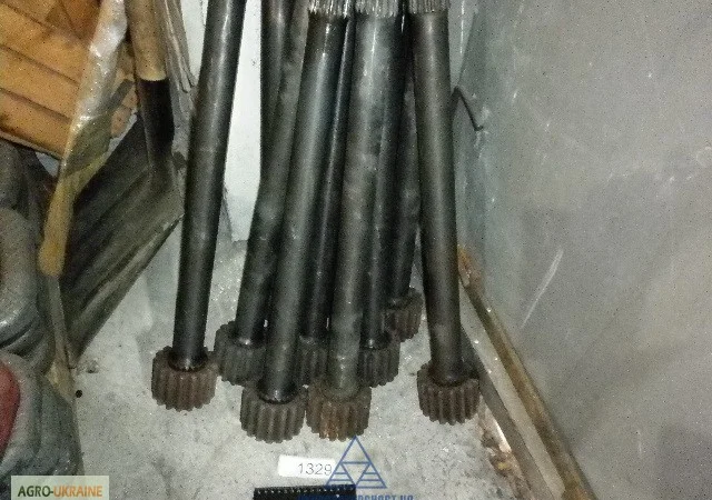 Вал т-150 передний правый - фото № 1