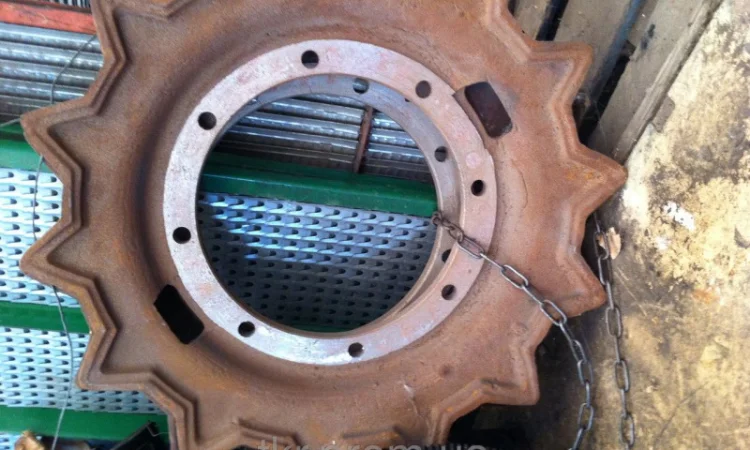 Колесо ведущее Т-150 - фото № 1