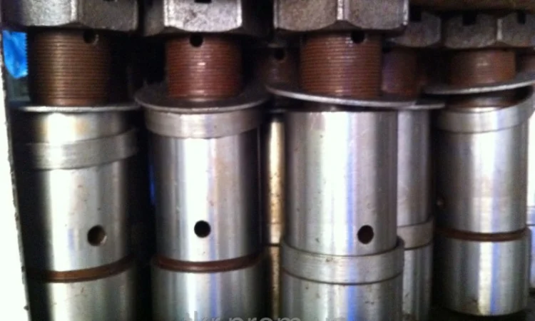 Палец рулевой Т 150 - фото № 1