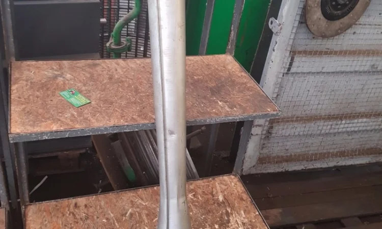 Эжектор с крышкой Т-150, СМД-60 - фото № 1