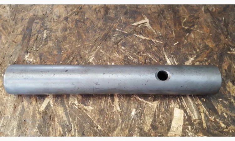 Ось качания МТЗ-80 - фото № 2