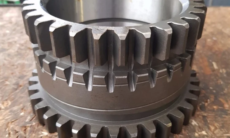 Шестерня редуктора МТЗ - фото № 1