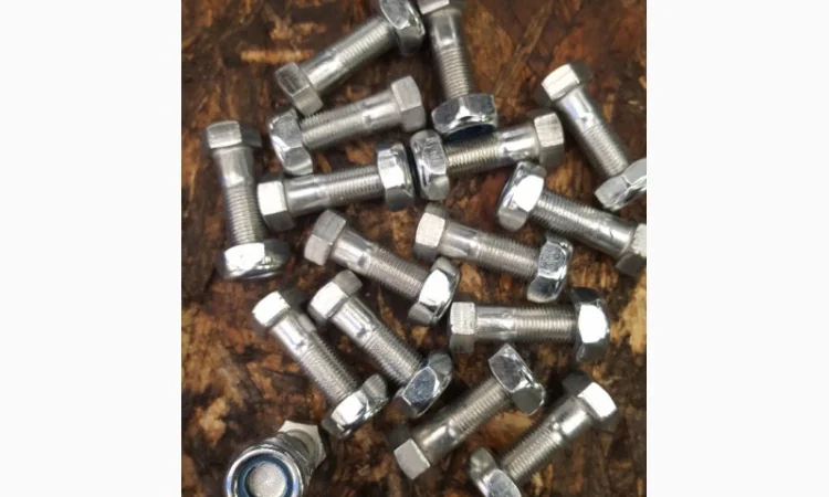 Болт МТЗ карданного вала с гайкой 52-2203012 - фото № 3