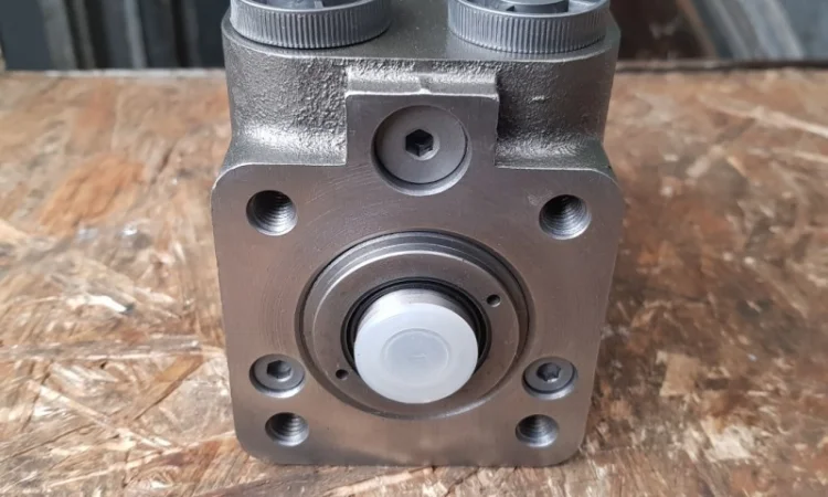 Насос-дозатор 160 (МТЗ, ЮМЗ) гидроруль - фото № 1