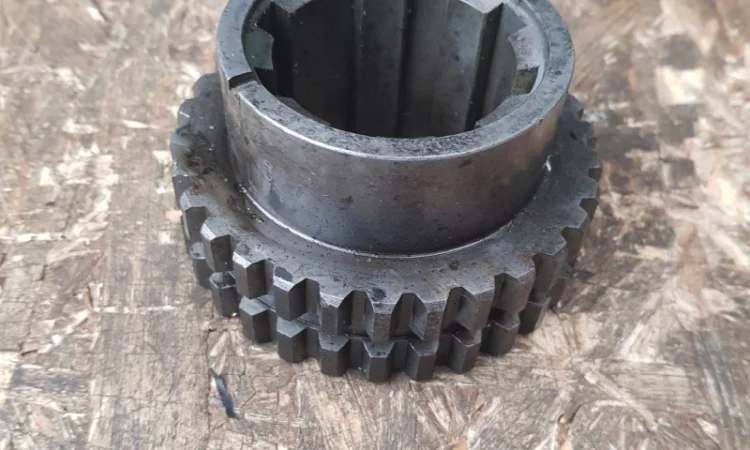 Втулка зубчатая первичного вала 151.37.411 - фото № 1
