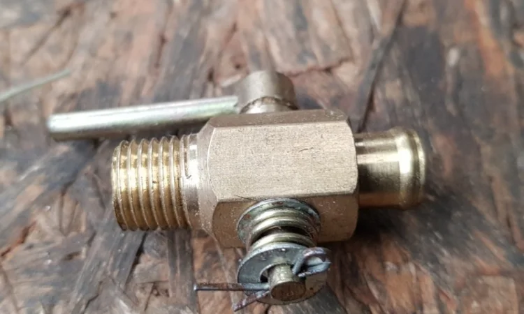 Кран радиатора (сливной) МТЗ, (КР2) - фото № 1