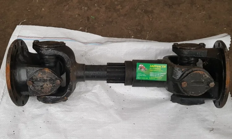 Вал карданный переднего моста К- 700.22.03.000-3 - фото № 1