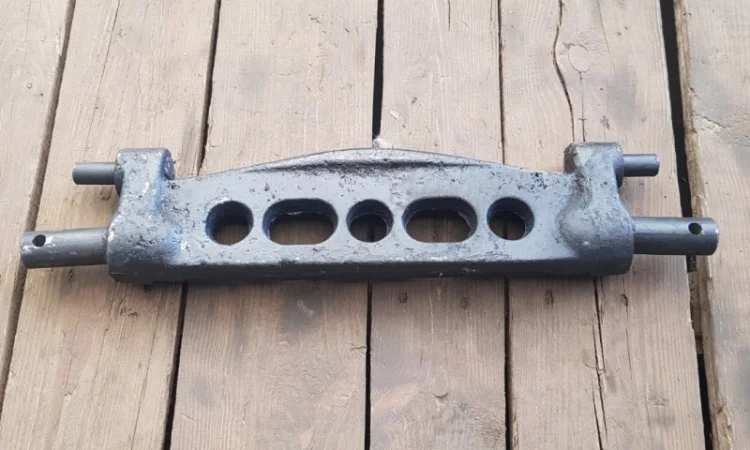 Поперечина Т-40М прицепного устройства Т25-2805080-Б - фото № 1