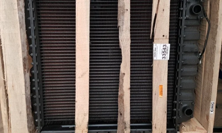 Радиатор водяного охлаждения Т 150 (5-х рядн.) (производство г.Бузулук) - фото № 1