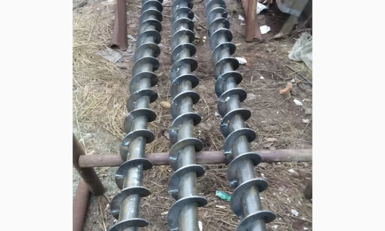 Шнековая спираль. новая. наружн. диаметр 140 мм, перо 2 мм, вал - 33 мм. в наличии - фото № 1