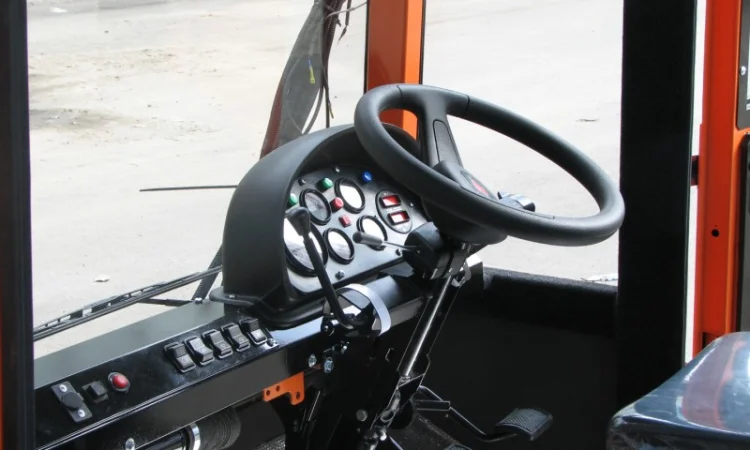 Кабина трактора Кировец К-700 - фото № 4