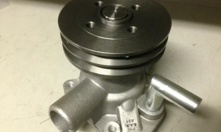 Водяной насос/помпа на AVIA 21 и AVIA 31 - фото № 1