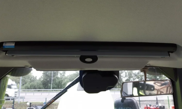 Трактор ZOOMLION RH1104 с кондиционером - фото № 9