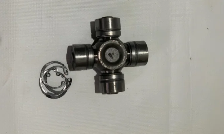 Хрестовина 000513236a massey ferguson, agco, challenger - фото № 1