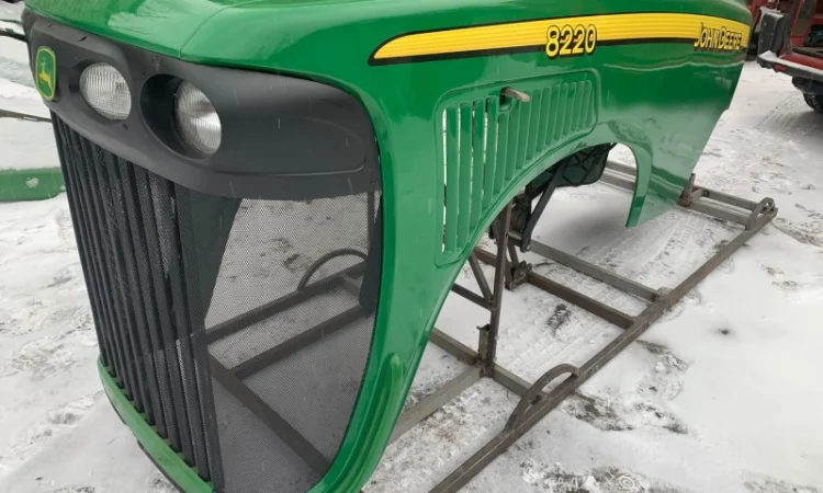 Капот для трактора Джон Дир JOHN DEERE 8120, 8220, 8320, 8420, 8520 (или ремонт капота) - фото № 1