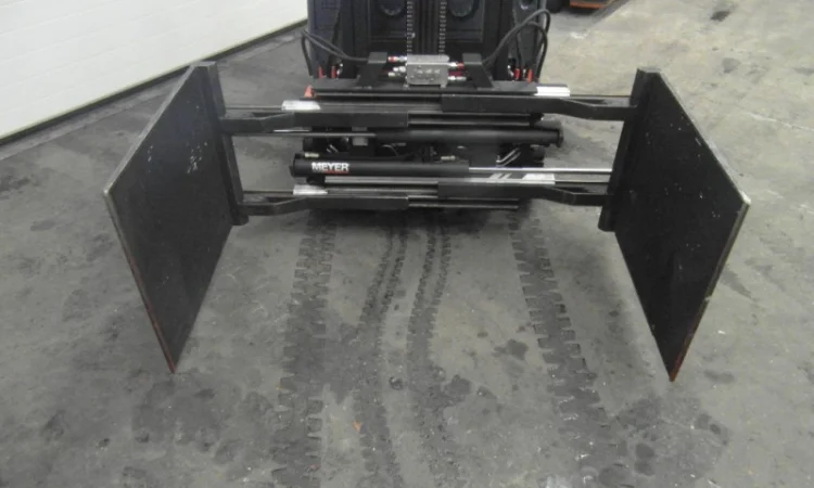 Захват для вилочного погрузчика Meyer 3-0302K, захват для коробов, бытовой техники бу - фото № 1