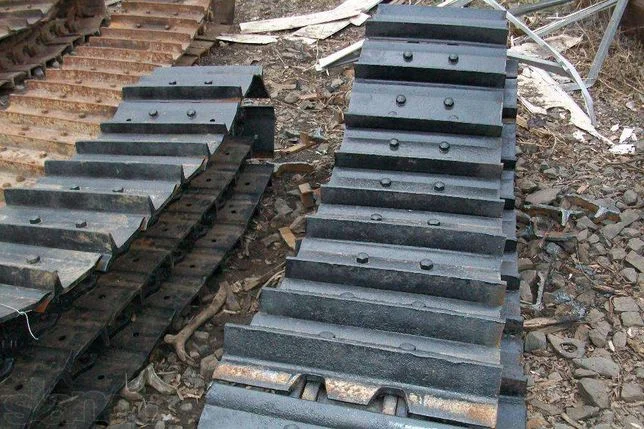 Запчасти бульдозер T-130, Т-170, Б-10, Т-100, гусеница, цепь, браслет, башмак, катки и др - фото № 1