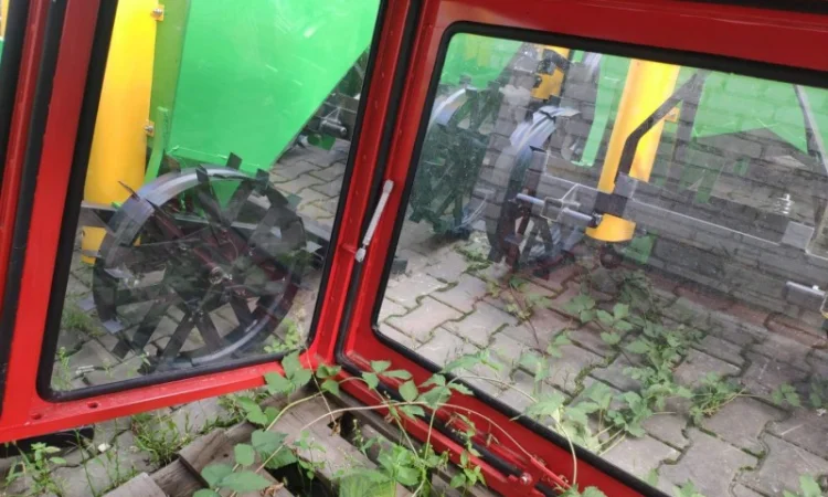 Кабіна Т 25 Польща - фото № 1