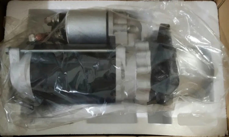 Стартер R10A двигателя SW400, 6ct107 на ЗИЛ - фото № 1