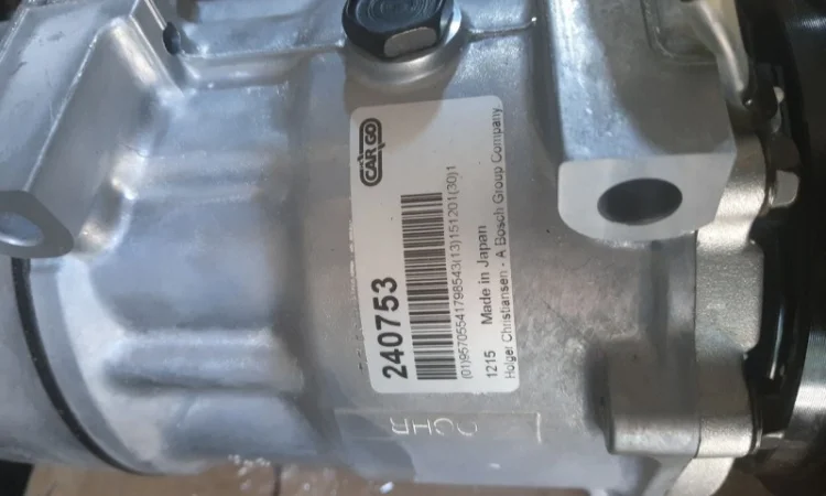 Компресор кондиціонера Renault Volkswagen - 240753 Японія - фото № 2