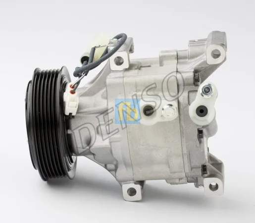 Компресор кондиціонера DENSO DCP99524 трактора JOHN DEERE - фото № 1