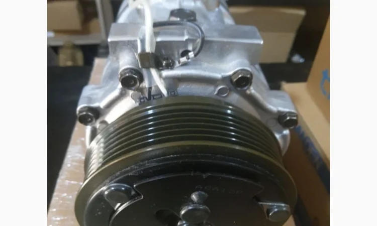 Компресор кондиціонера Renault Scenic 1996-2003 рр. Японія - фото № 2