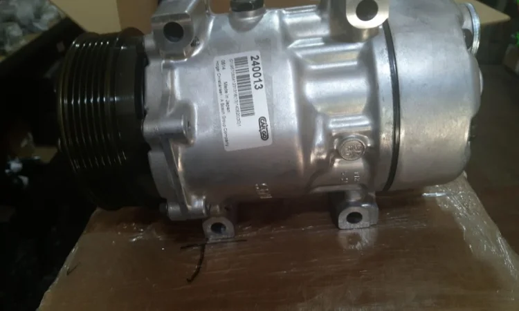 Компресор кондиціонера Renault Scenic 1996-2003 рр. Японія - фото № 4