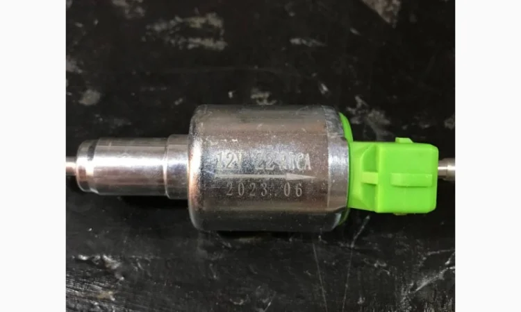 Топливный насос автономного отопителя китайского производства 2-5 кВт 12В 22мл - фото № 1