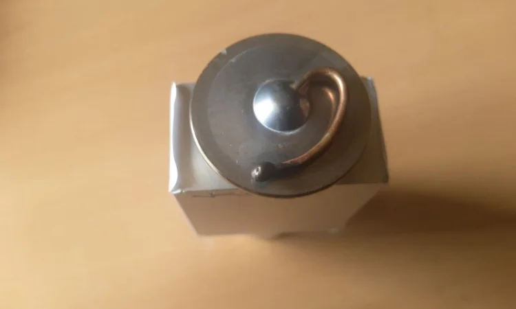 Розширювальний клапан кондиціонера Volkswagen BMW та Mercedes - фото № 1