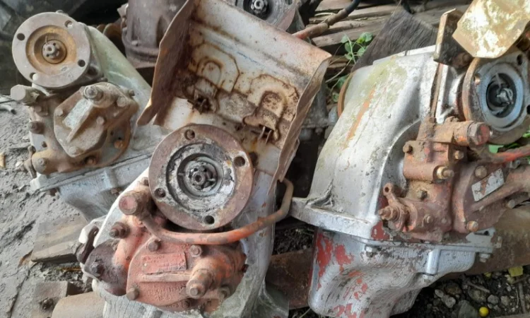 Продам опору проміжну валу відбору трактора Т-150 К - фото № 1