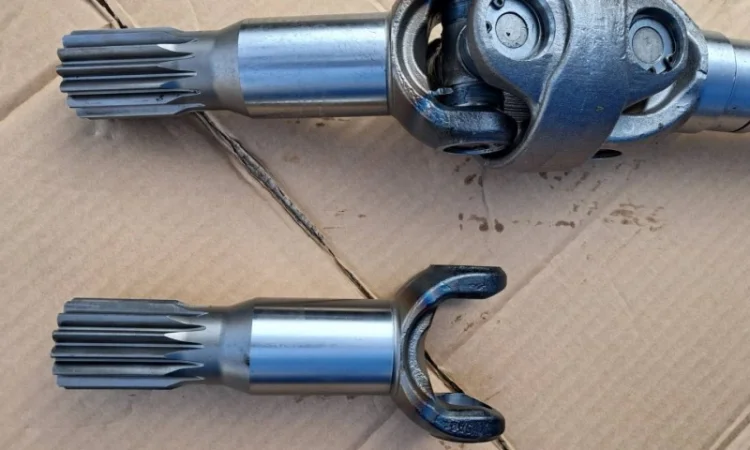 940403 полуось левая Маниту - фото № 1