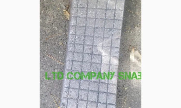 Безгребневая колодка тепловоза ТГМ23, ТГК-2 - фото № 1