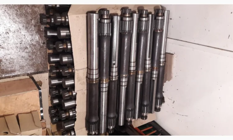 Продам полуось заднюю старого образца мтз - фото № 1