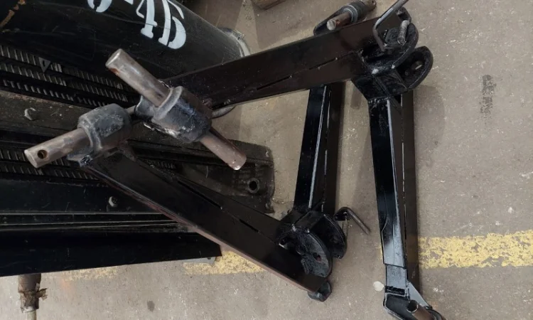 Автосцепка, треугольник навески мтз, юмз - фото № 1