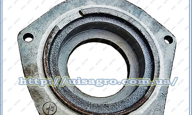 Крышка сальника 151.37.122 коробки передач Т-150К - фото № 1