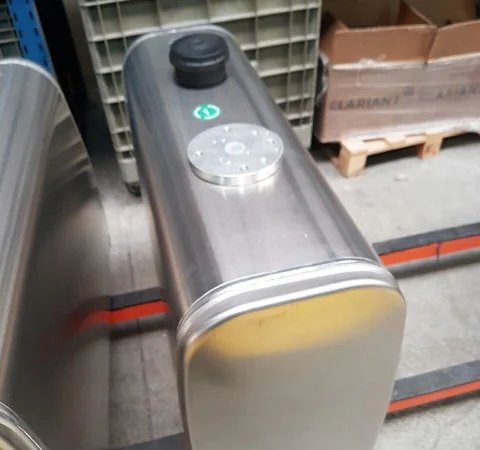 Бак гидравлический (гидробак) закабинный 150 л алюминиевый (50х31х100) - фото № 2