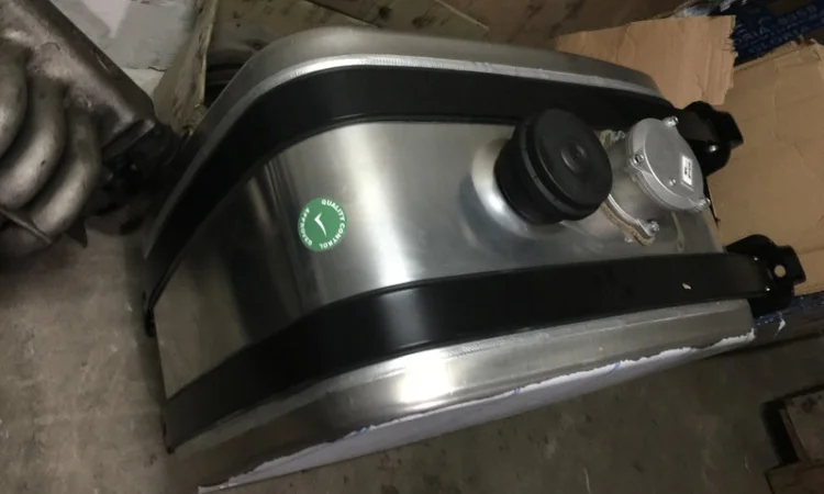 Бак гидравлический (гидробак) бокового крепления 80 л алюминиевый (42х50х52) - фото № 2