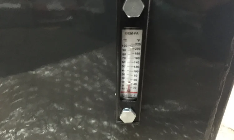 Бак гидравлический (гидробак) закабинный 64 л железный (40х40х40) - фото № 2