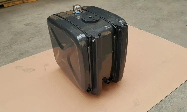 Бак гидравлический (гидробак) бокового крепления 160 л железный (50х50х64) - фото № 1