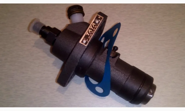 Продам насос топливный к мотоблоку R180 - фото № 3